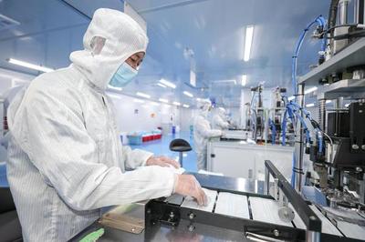 畢節(jié)七星關(guān)區(qū) 追“高”逐“新”引領(lǐng)現(xiàn)代工業(yè)“加速跑”，打造貴州醫(yī)療器械產(chǎn)業(yè)新高地